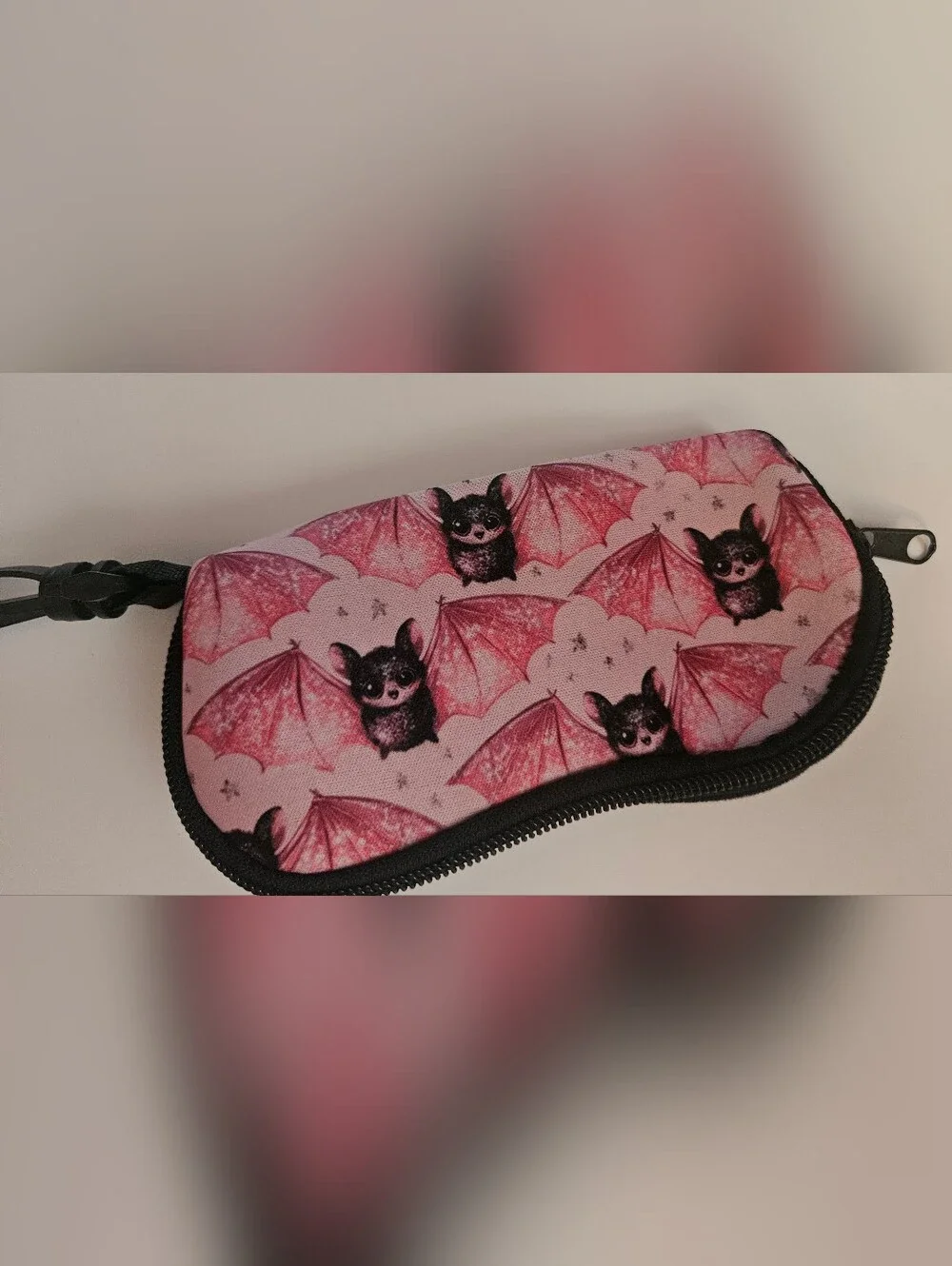 Pink Bat-Print Glasses Case